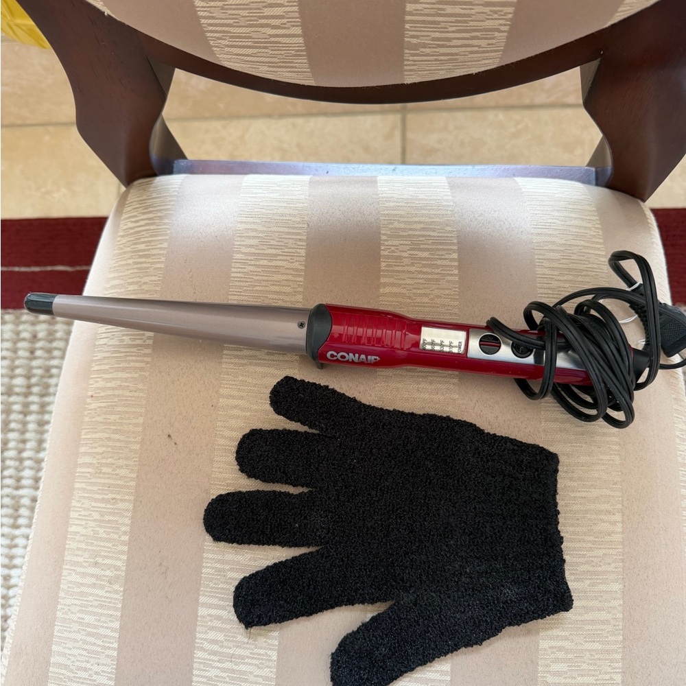Conair Curling Wand with Heat Glove